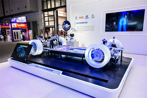 销量九连涨与技术破局：CQ9集团的智电转型新叙事