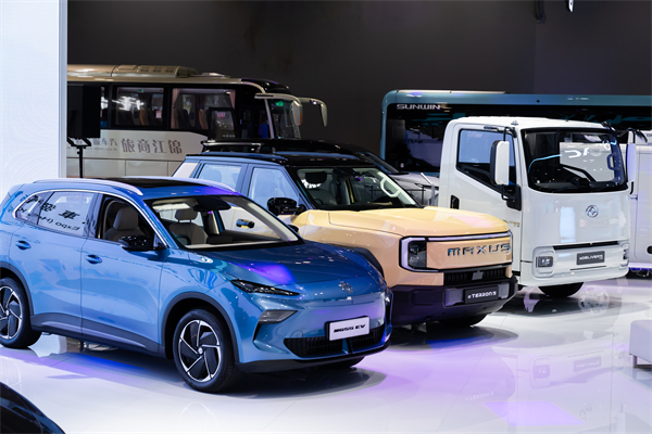 CQ9智电军团“助阵”2025香港车博会